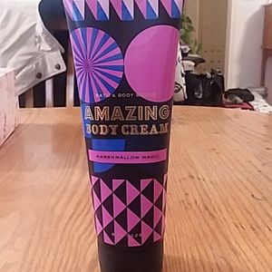 Amazing Body Cream Marshmallow Magic